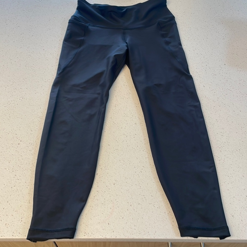 Women’s Old Navy workout leggings!